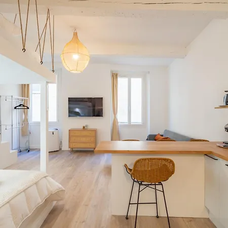Le Charme Du Panier 1 Minute Du Vieux Port By Weekome Apartment Marseille
